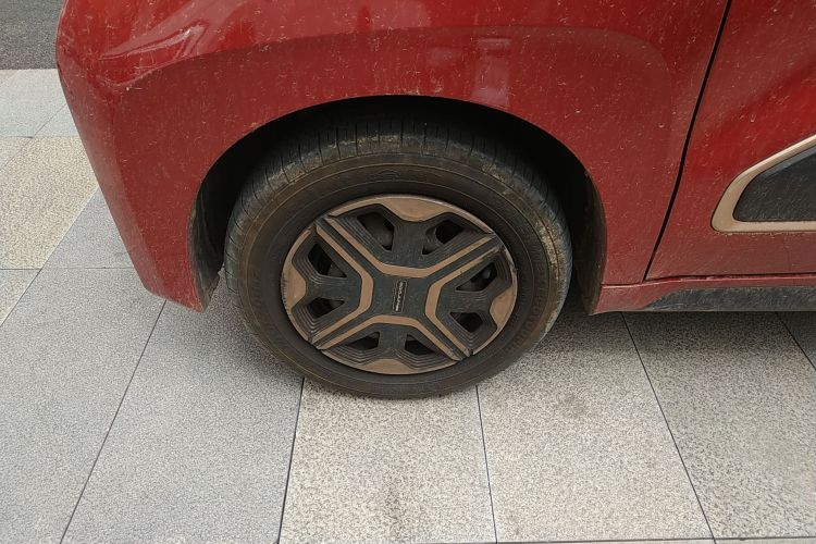 宝骏E200 2020款 305KM 智行版车身外观6007