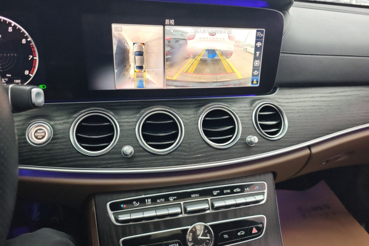 奔驰E级 2020款 E 300 L 运动豪华型局部细节16