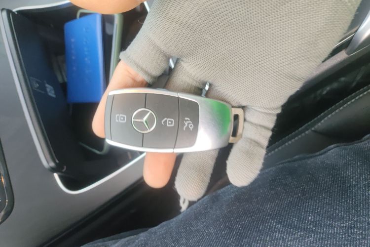 奔驰C级 2020款 改款 C 260 L 运动版中控内饰11