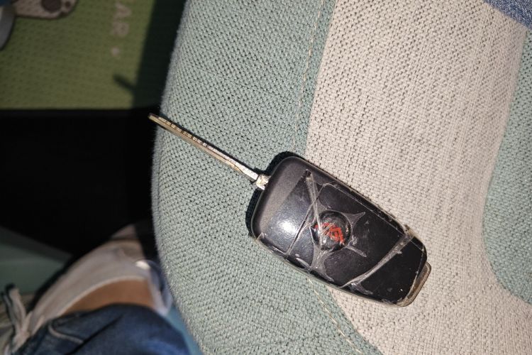 凌宝汽车 凌宝uni 2022款 微甜版中控内饰11