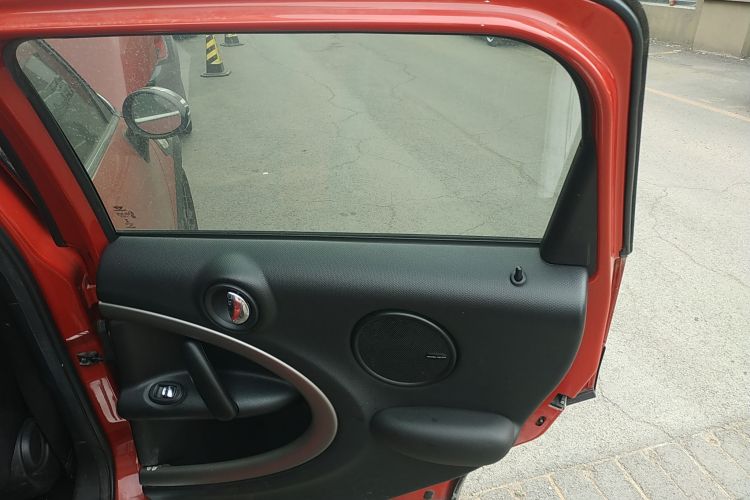 MINI Countryman 2016款 1.6T COOPER ALL4 Fun装备控中控内饰45