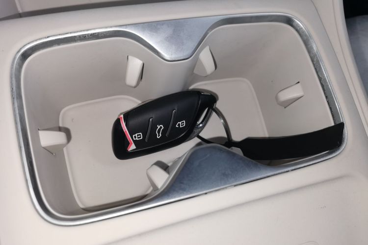 名爵 MG4 EV 2026款 437 随心版中控内饰11