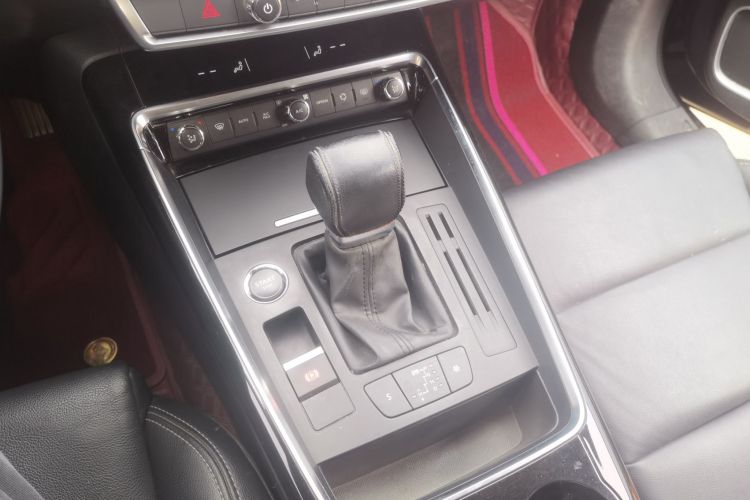 雪铁龙C5 2017款 350THP 自动豪华型中控内饰18