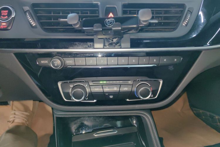 宝马1系 2020款 120i M运动套装局部细节16