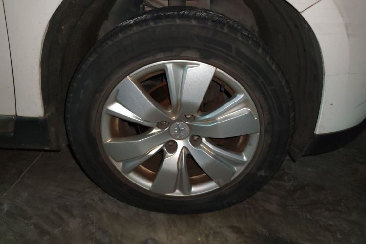 标致2008 2014款 1.6L 自动时尚版车身外观6007