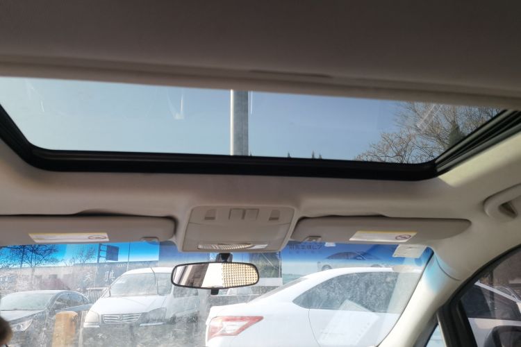 别克 英朗 2013款 XT 1.6L 自动时尚版中控内饰22