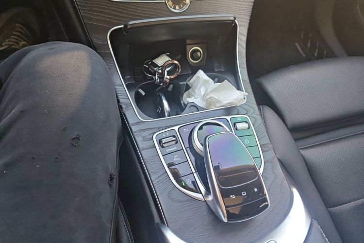 奔驰C级 2015款 改款 C 200 L 运动型中控内饰18