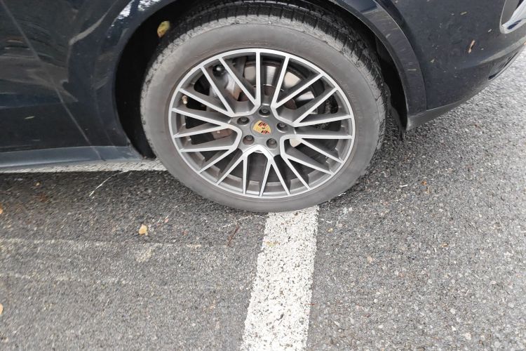 保时捷 2019款 Cayenne 3.0T车身外观10