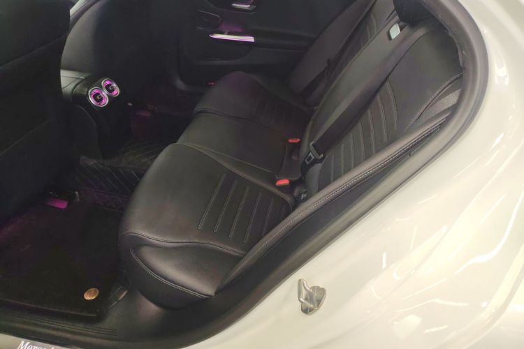 奔驰C级 2023款 改款 C 260 L 运动版中控内饰21