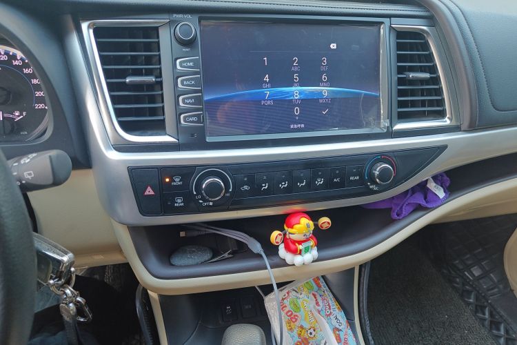 丰田 汉兰达 2018款 2.0T 四驱精英版 7座 国VI中控内饰16