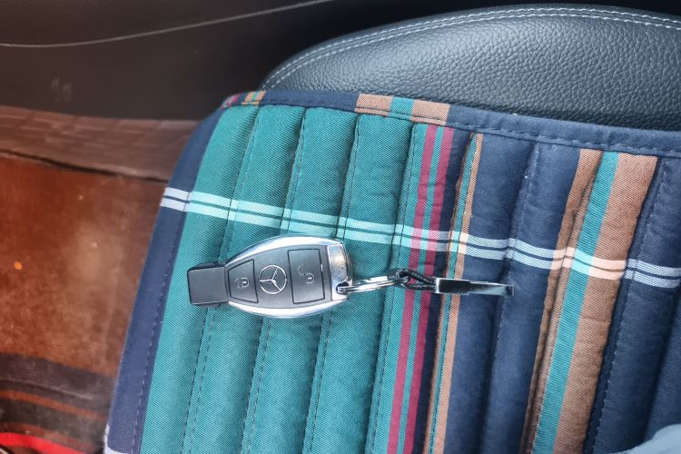 奔驰B级 2017款 B 200 动感型中控内饰11