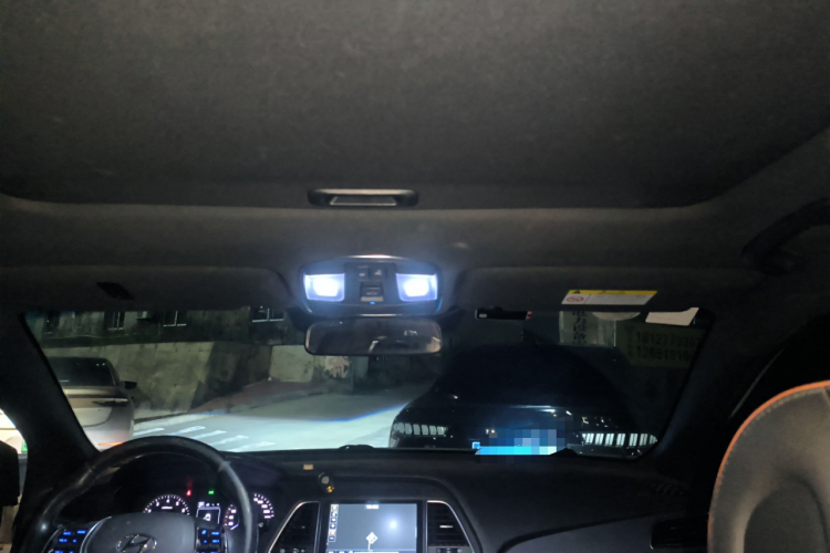 现代 索纳塔 2015款 1.6T GLS智能型局部细节22