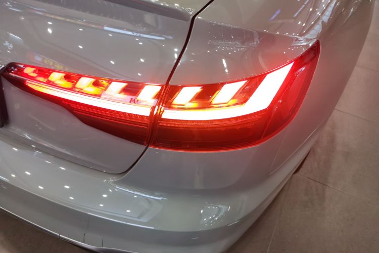 奥迪S4 2020款 S4 3.0TFSI车身外观9