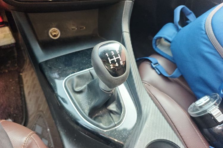 东南A5翼舞 2019款 1.5L 手动翼豪版 国VI中控内饰18