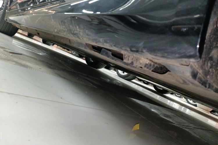 宝马5系 2019款 改款 530Li 领先型 M运动套装局部细节9002