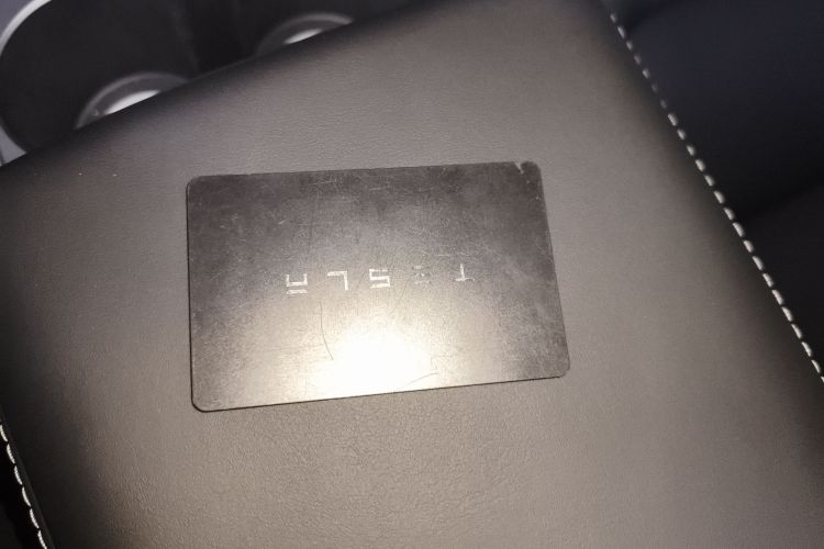 特斯拉 Model Y 2022款 Performance高性能全轮驱动版中控内饰11