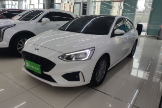 福特 福克斯 2020款 两厢 EcoBoost 180 自动锋潮型