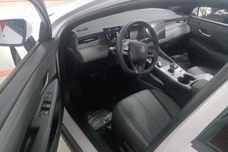 比亚迪 秦PLUS 2025款 DM-i 智驾版 55KM领先型中控内饰20