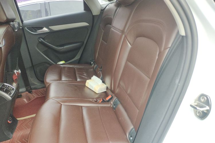 奥迪Q3 2015款 35 TFSI 进取型中控内饰21