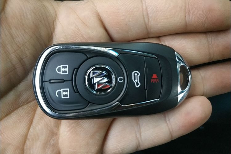 别克GL8 2022款 ES陆尊 653T 舒适型中控内饰7001