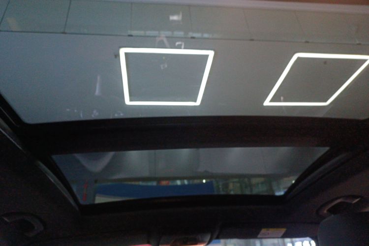 宝马3系GT 2019款 320i M运动套装中控内饰22