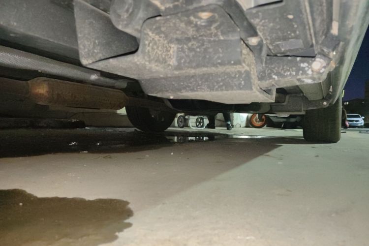 众泰T700 2017款 1.8T 双离合尊贵型局部细节9004