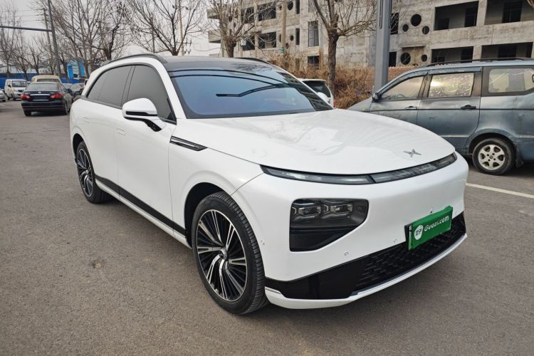 小鹏G9 2022款 702 Pro车身外观3