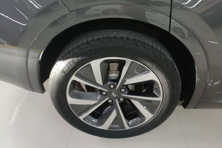 理想汽车 理想ONE 2021款 增程6座版车身外观6002