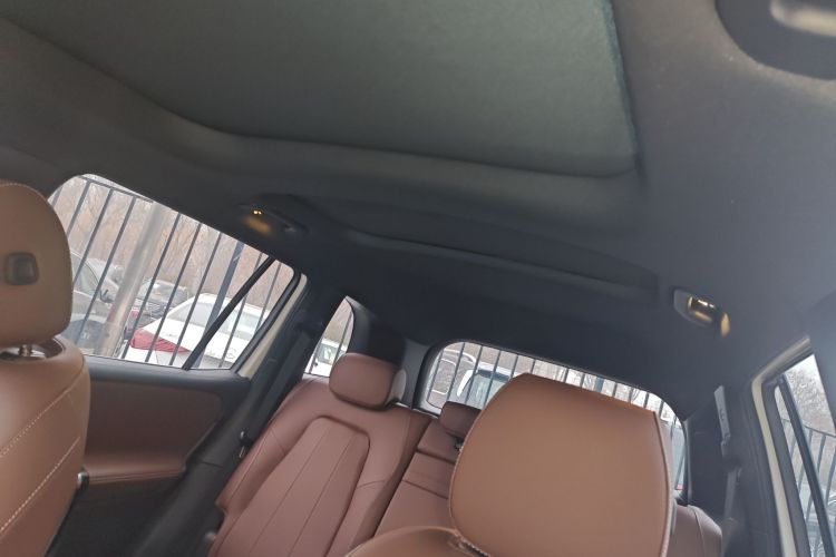 奔驰GLB 2025款 GLB 220 动感型局部细节22