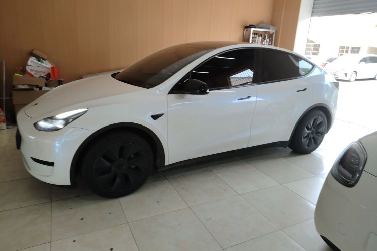 特斯拉 Model Y 2024款 后轮驱动版车身外观6003