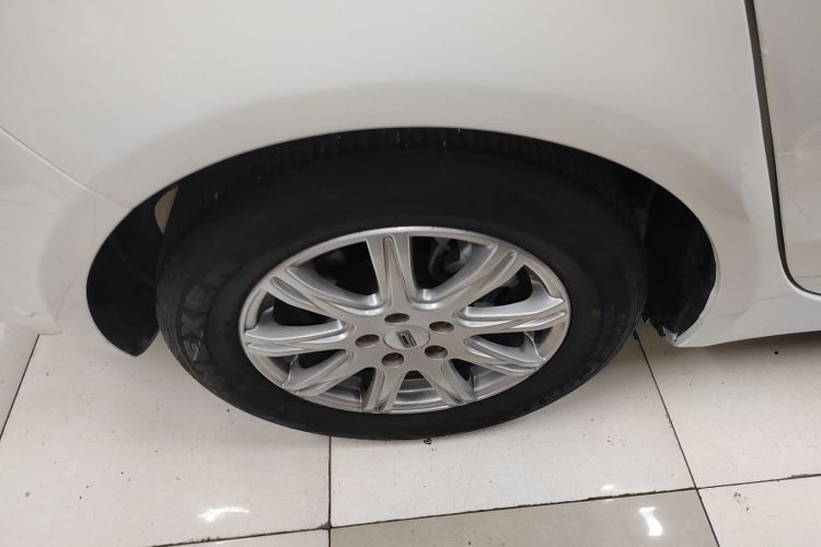 观致3 2018款 三厢 1.6L 自动领先型车身外观6008