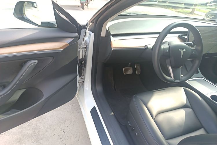 特斯拉 Model 3 2021款 标准续航后驱升级版中控内饰7003