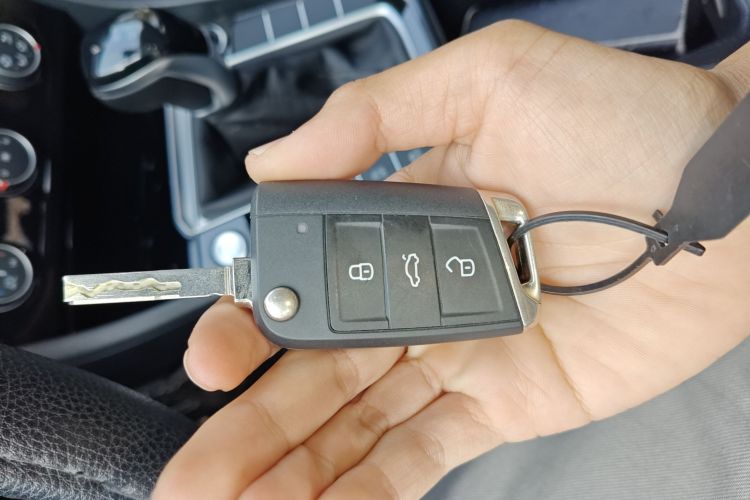 大众 速腾 2021款 280TSI DSG舒适智联版中控内饰11