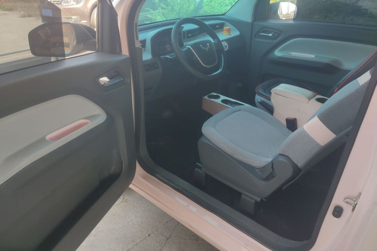 五菱汽车 宏光MINIEV 2021款 马卡龙时尚款 磷酸铁锂中控内饰7003