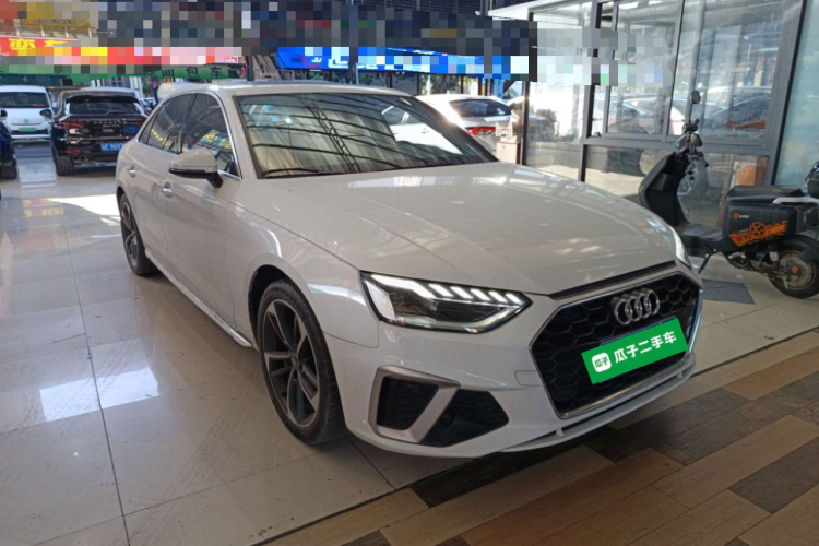 奥迪A4L 2020款 40 TFSI 时尚动感型车身外观3