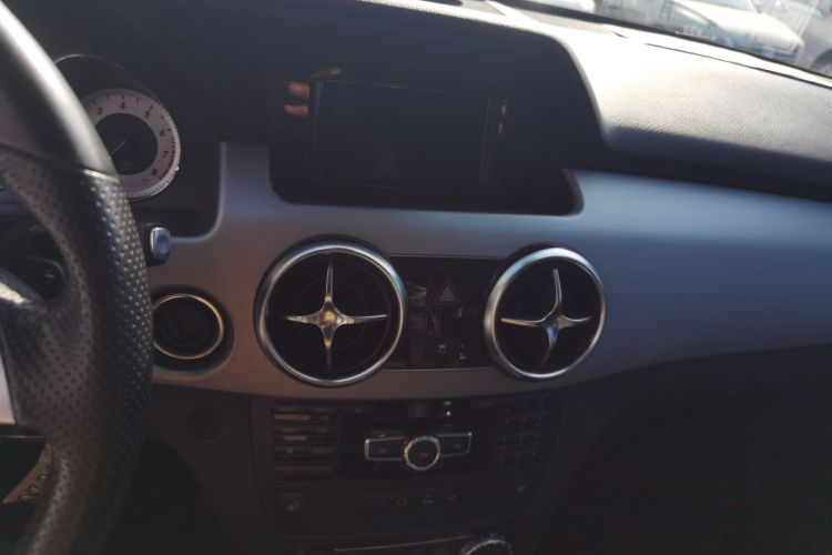 奔驰GLK级 2015款 GLK 260 4MATIC 时尚型 极致版局部细节16