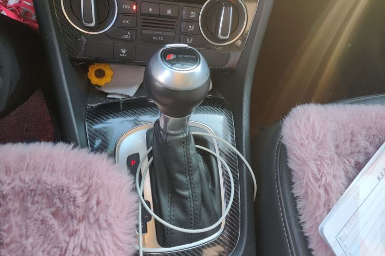 奥迪Q3 2018款 30 TFSI 时尚型典藏版中控内饰18