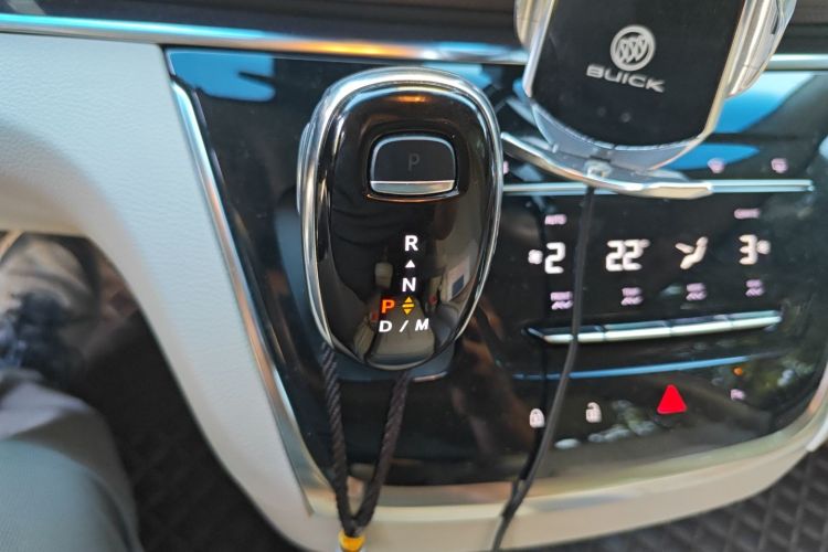 别克GL8 2022款 陆上公务舱 652T 豪华型局部细节18