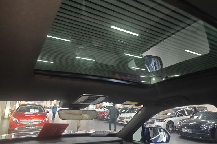 理想汽车 理想ONE 2020款 增程6座版中控内饰22