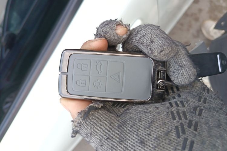 沃尔沃V40 2017款 T3 智逸版中控内饰7001