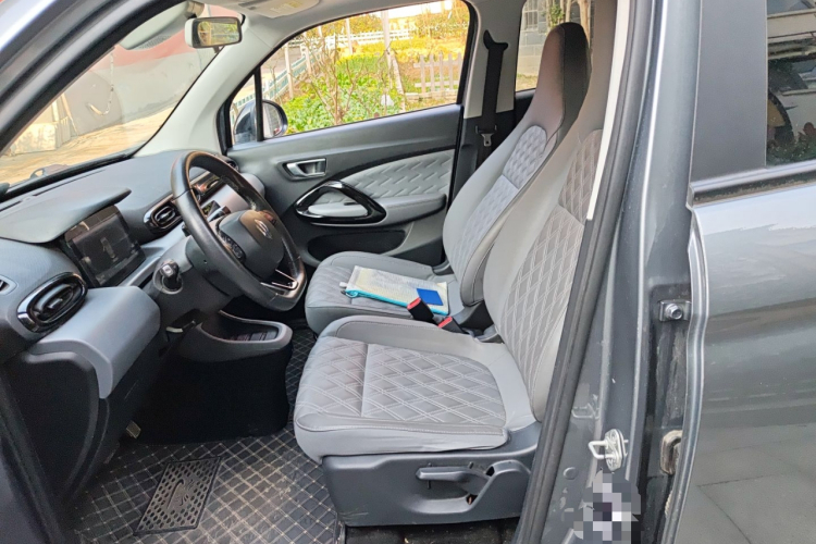 零跑汽车 零跑T03 2021款 400豪华版中控内饰19