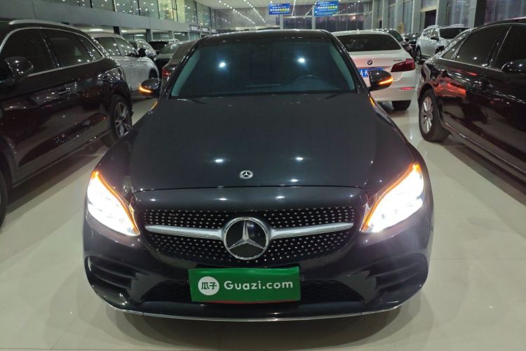 奔驰C级 2021款 C 260 L 运动版车身外观2