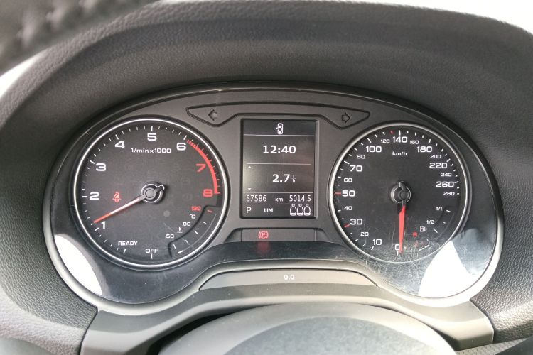 奥迪Q2L 2020款 35 TFSI 进取动感型中控内饰14