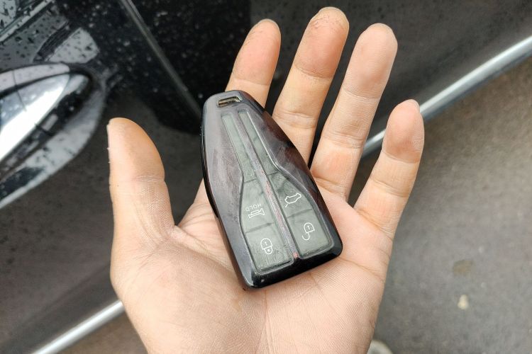 红旗HS5 2022款 改款 2.0T 智联旗享版中控内饰11