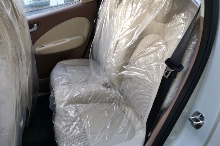 五菱汽车 宏光MINIEV 2025款 四门版 进阶款中控内饰7004