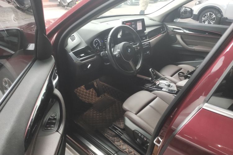 宝马X1 2020款 sDrive20Li 尊享型中控内饰20