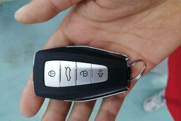 吉利汽车 帝豪 2020款 1.5L CVT向上版中控内饰11