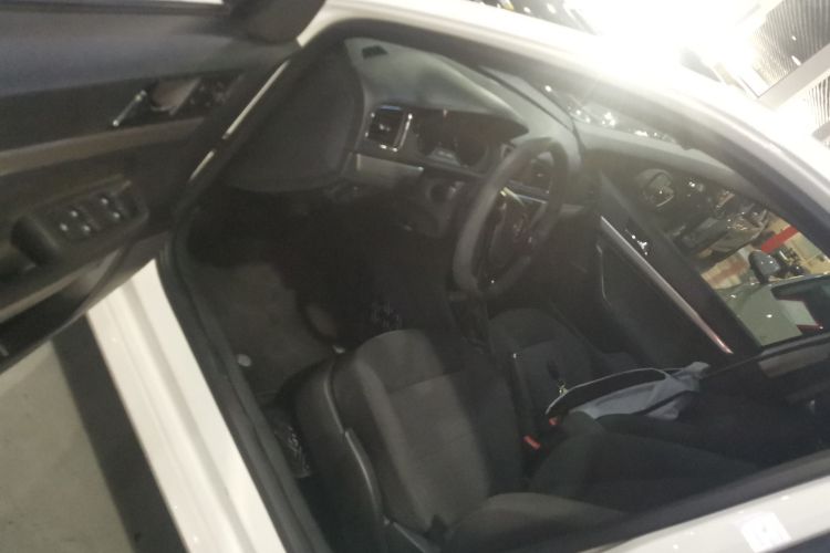 大众 朗逸 2017款 1.6L 自动风尚版中控内饰7003