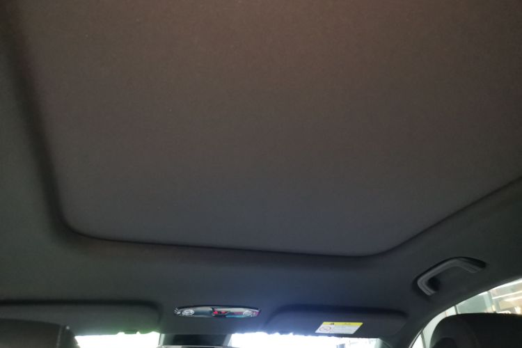 吉利银河 银河L7 2024款 1.5T 115km MAX  龙腾版中控内饰22