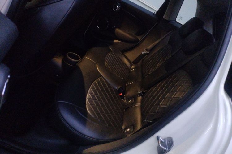 MINI 2019款 1.5T ONE PLUS 五门版中控内饰7004